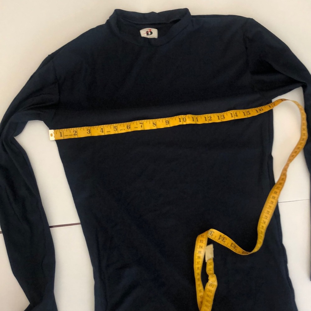 Youth XL dry wicking base layer long sleeves - Picture 6 of 6